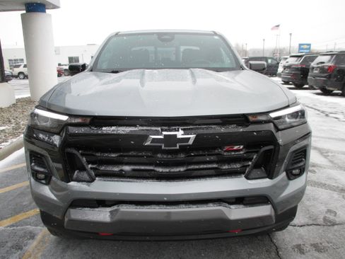 Used 2023 Chevrolet Colorado Z71 w/ Z71 Convenience Package 2 image 8