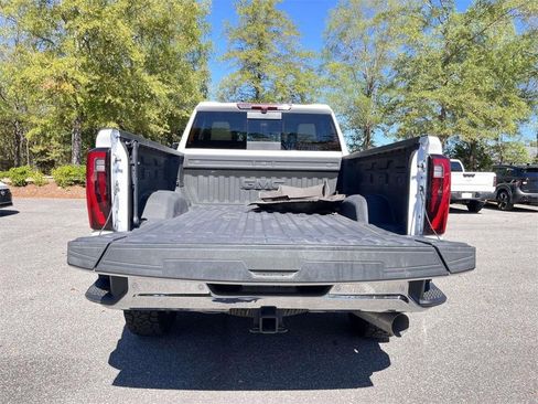 Used 2024 GMC Sierra 2500 SLT w/ SLT Premium Package image 8