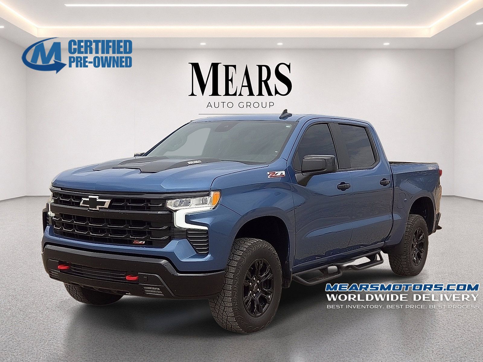 Used 2024 Chevrolet Silverado 1500 LT Trail Boss w/ Convenience Package II AWD/4WD image 1