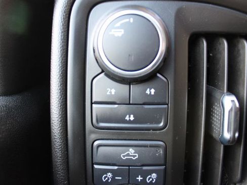 Used 2021 Chevrolet Silverado 2500 Custom w/ Custom Value Package image 35