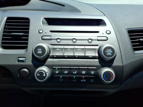 Used 2011 Honda Civic LX image 16
