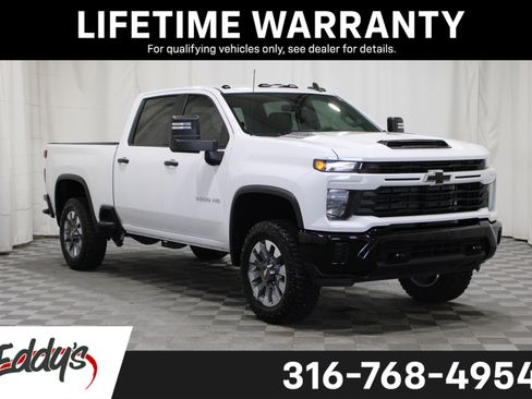 Used 2024 Chevrolet Silverado 2500 Custom RWD image 1
