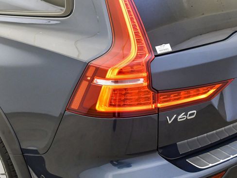Certified 2024 Volvo V60 B5 Cross Country Plus image 12