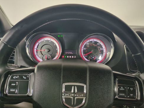 Used 2019 Dodge Grand Caravan SXT FWD image 33