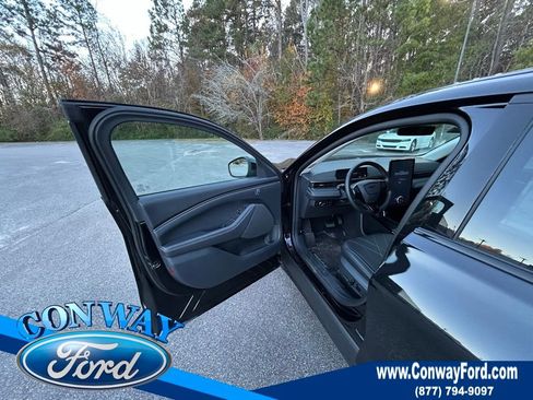 Used 2025 Ford Mustang Mach-E Select w/ Interior Protection Package image 27