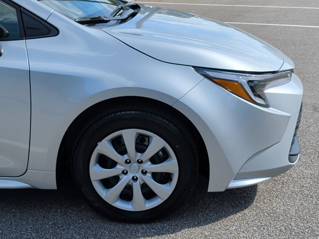 Certified 2026 Toyota Corolla LE FWD image 11