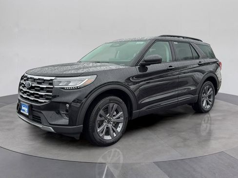 New 2026 Ford Explorer Active w/ Active Comfort Package AWD/4WD image 1