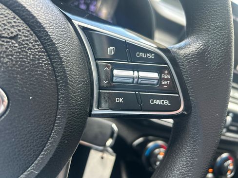 Used 2019 Kia Forte LXS FWD image 16