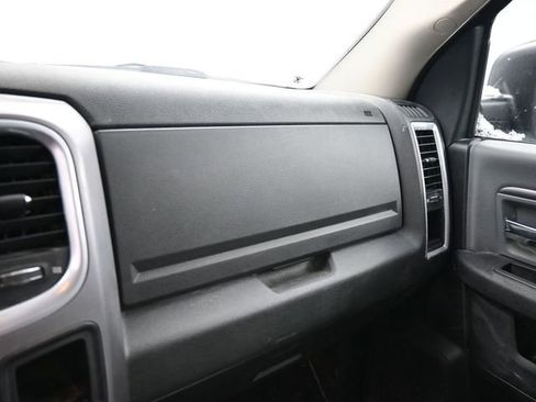 Used 2023 RAM 1500 Classic SLT image 28