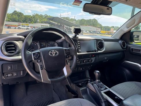 Used 2021 Toyota Tacoma SR5 image 10