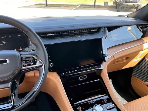 New 2026 Jeep Grand Cherokee Summit AWD/4WD image 6