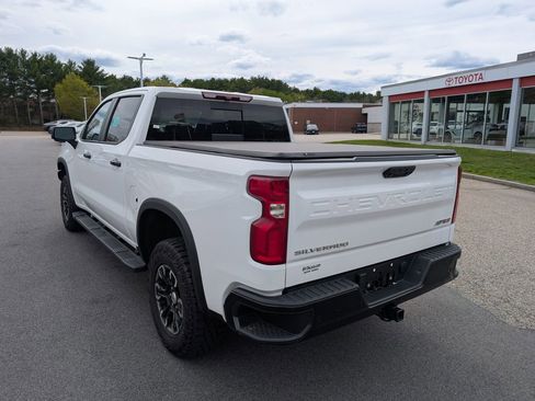 Used 2024 Chevrolet Silverado 1500 ZR2 AWD/4WD image 3