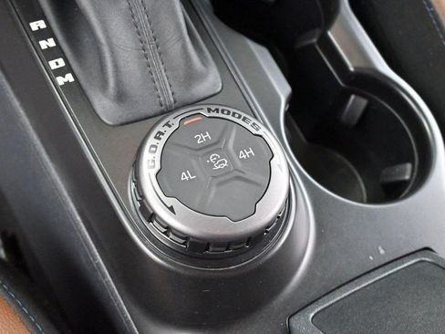 Used 2022 Ford Bronco Outer Banks AWD/4WD image 19