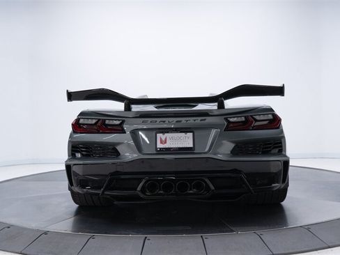 Used 2023 Chevrolet Corvette Z06 w/ Z07 Performance Package RWD image 20