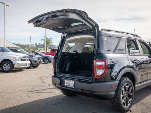 Used 2024 Ford Bronco Sport Outer Banks w/ Tech Package image 8