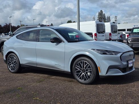 New 2025 Ford Mustang Mach-E Premium image 34