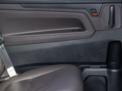 Certified 2018 Honda Odyssey Touring image 11