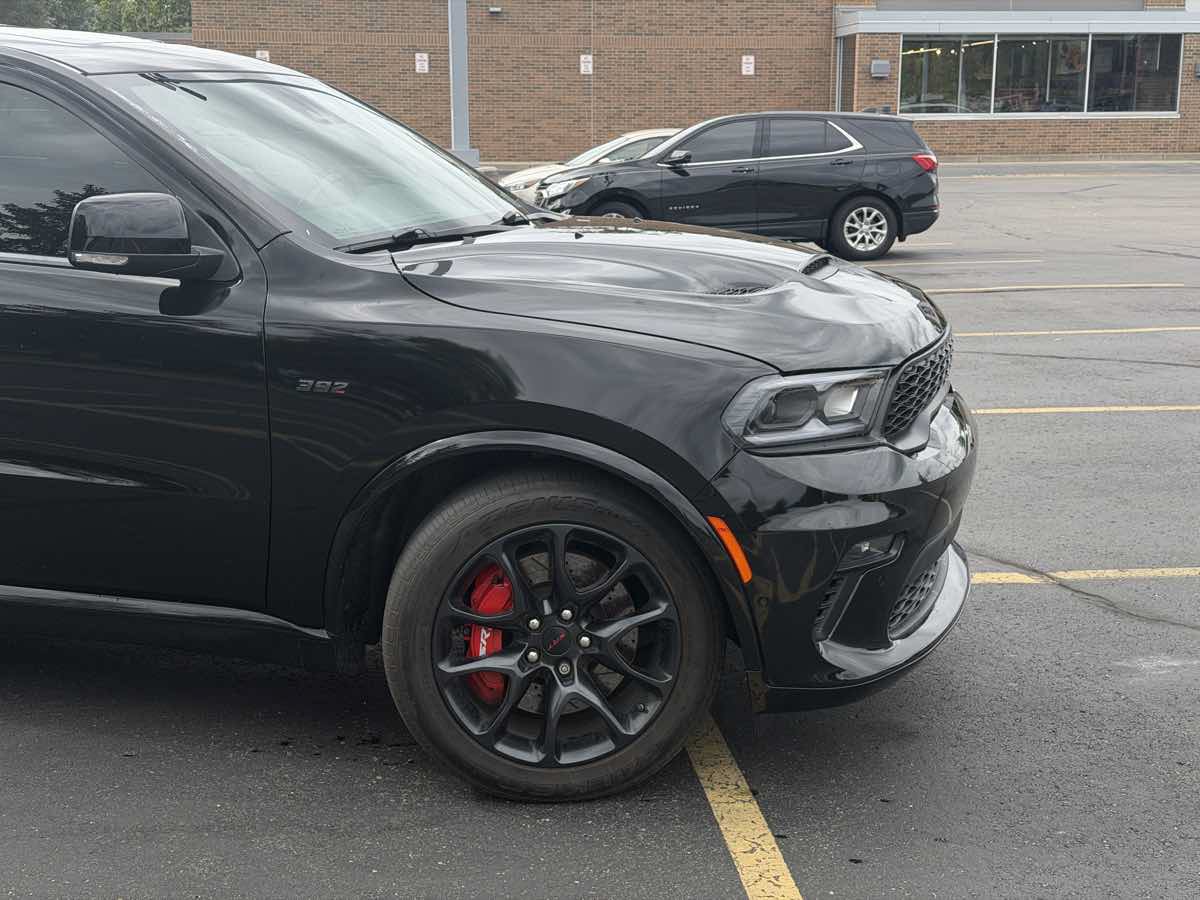 Used 2022 Dodge Durango SRT w/ Technology Group AWD/4WD image 3