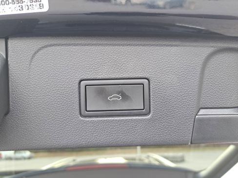 Certified 2023 Volkswagen Atlas SEL image 14