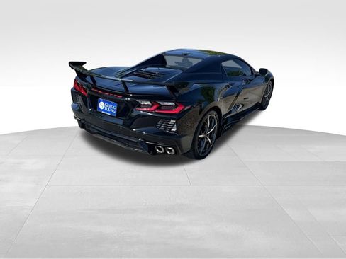 Used 2023 Chevrolet Corvette Stingray Premium Conv w/ Z51 Performance Package RWD image 7
