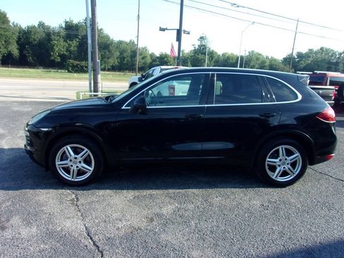 Used 2012 Porsche Cayenne image 2