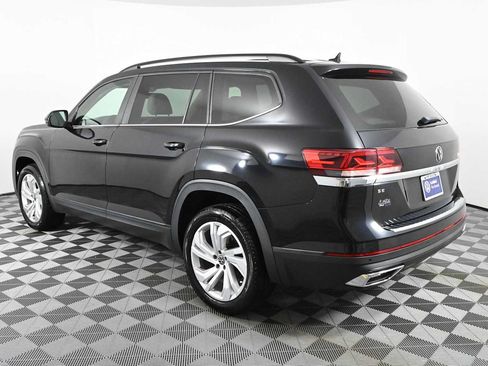 Certified 2023 Volkswagen Atlas SE w/ Panoramic Sunroof Package FWD image 7