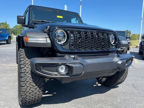 Used 2025 Jeep Wrangler Unlimited Sport AWD/4WD image 62
