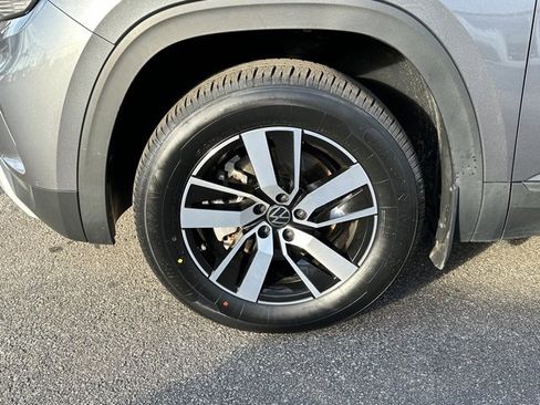 Used 2023 Volkswagen Atlas SE image 9