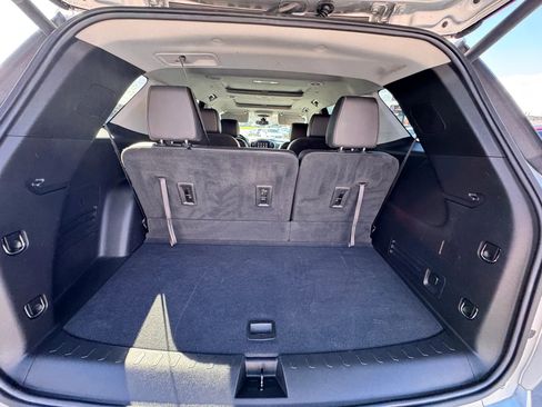 Used 2021 Chevrolet Traverse Premier AWD/4WD image 29