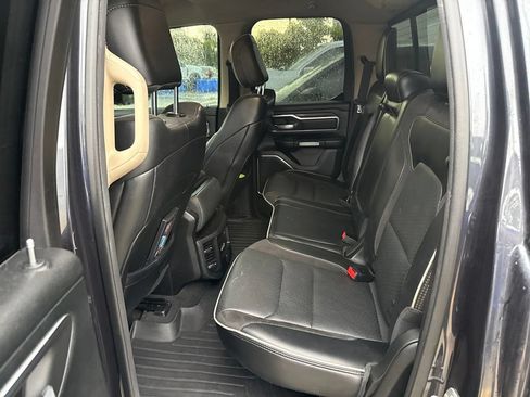 Used 2019 RAM 1500 Laramie RWD image 8