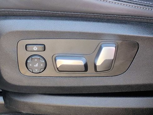 Certified 2023 BMW X5 xDrive45e w/ Executive Package image 17
