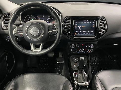 Used 2018 Jeep Compass Limited w/ Navigation Group image 5