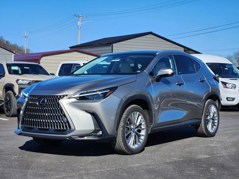 Used 2025 Lexus NX 350 AWD w/ Accessory Package (2T) image 12