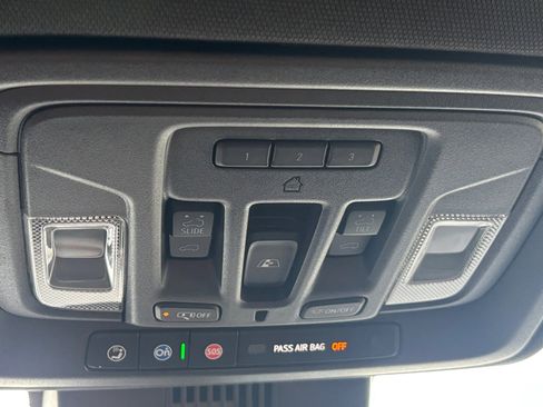 Used 2024 GMC Sierra 1500 AT4 w/ Technology Package image 33