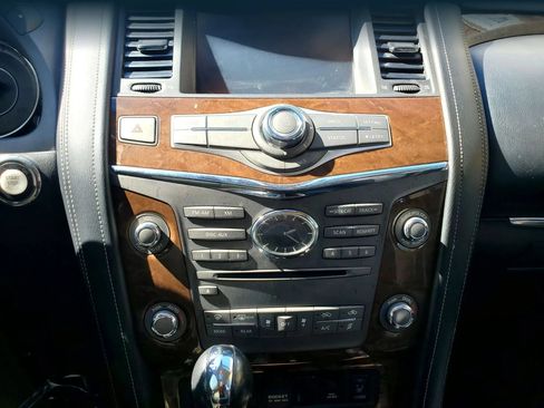 Used 2017 INFINITI QX80 4WD w/ Driver Assistance Package image 44
