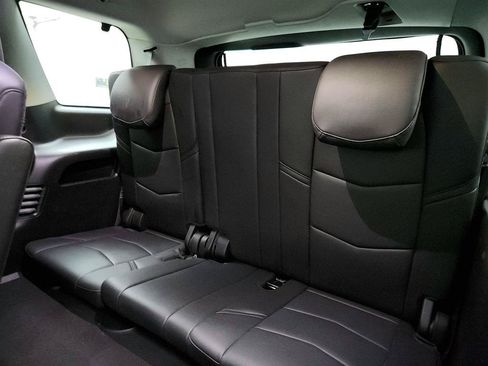Used 2019 Cadillac Escalade Luxury AWD/4WD image 22