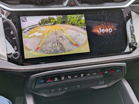 New 2026 Jeep Cherokee Limited AWD/4WD image 24