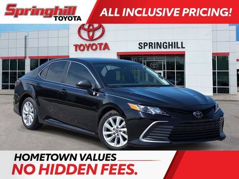 Used 2022 Toyota Camry LE FWD image 1