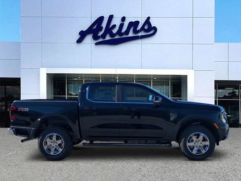 New 2025 Ford Ranger Lariat w/ FX4 Off-Road Package image 1