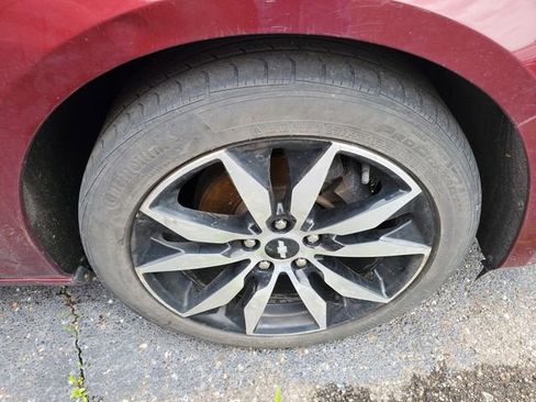 Used 2016 Chevrolet Malibu LT w/ Leather Package FWD image 6