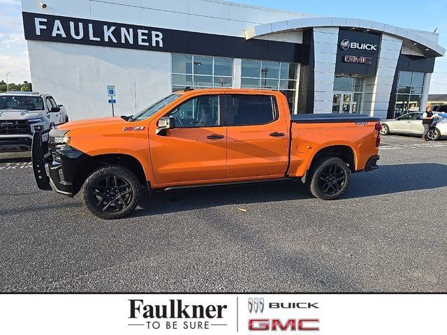 Certified 2021 Chevrolet Silverado 1500 LT Trail Boss w/ Convenience Package II AWD/4WD image 1