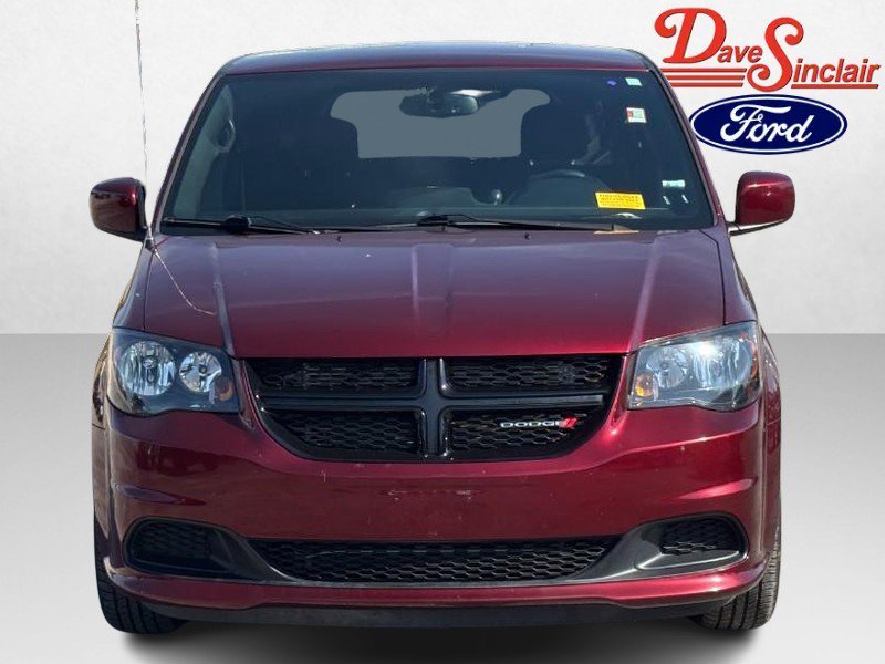 Used 2017 Dodge Grand Caravan SE FWD image 2