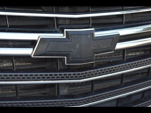 Used 2018 Chevrolet Traverse LT image 48