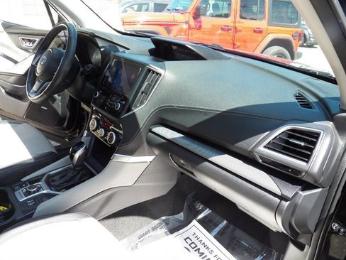 Used 2019 Subaru Forester Limited AWD/4WD image 14