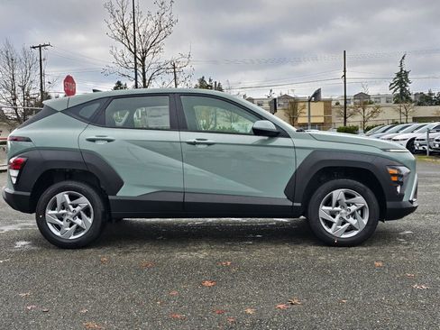 New 2026 Hyundai Kona SE image 8