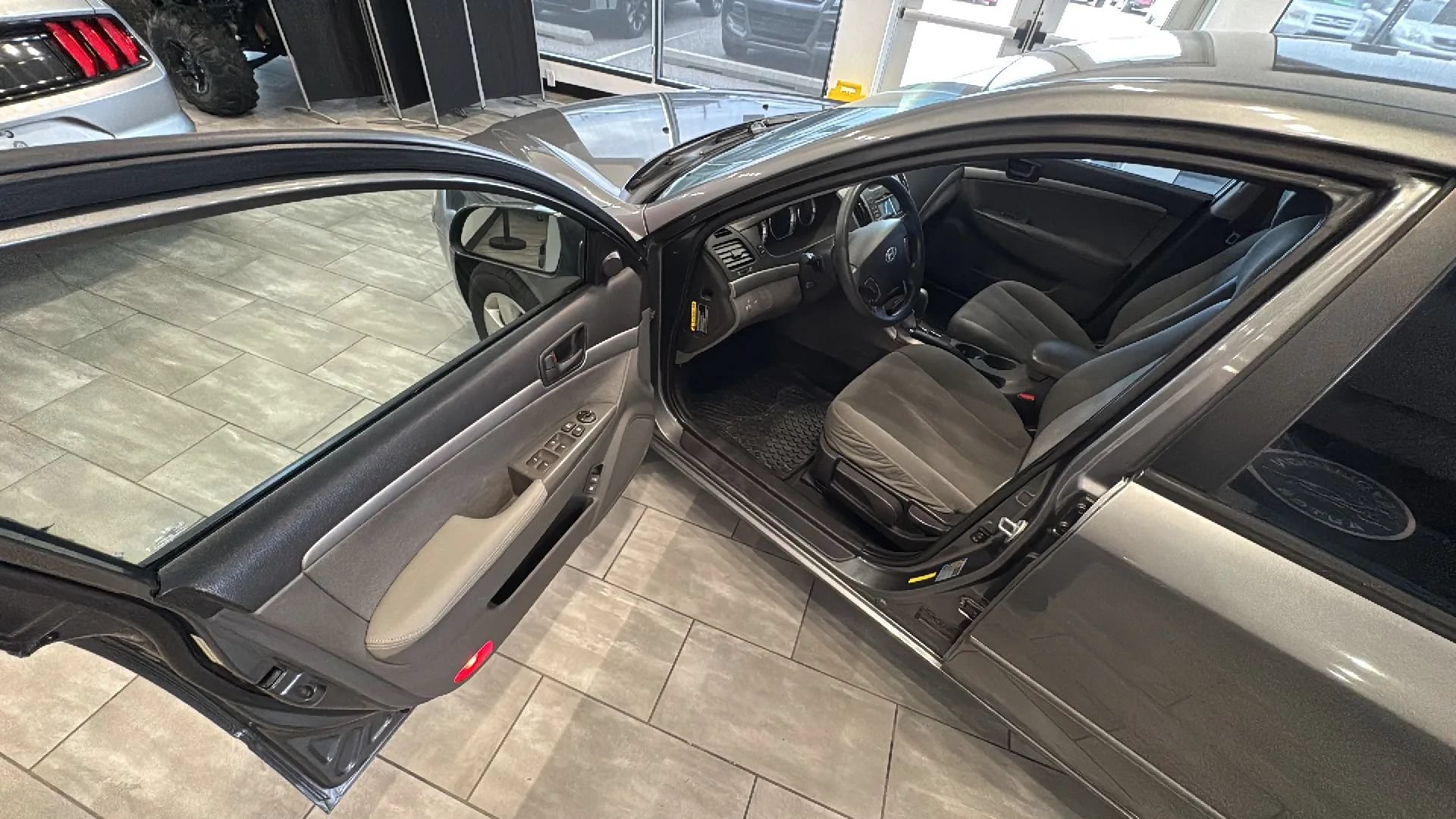 Used 2010 Hyundai Sonata GLS FWD image 25
