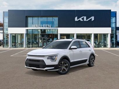New 2026 Kia Niro LX
