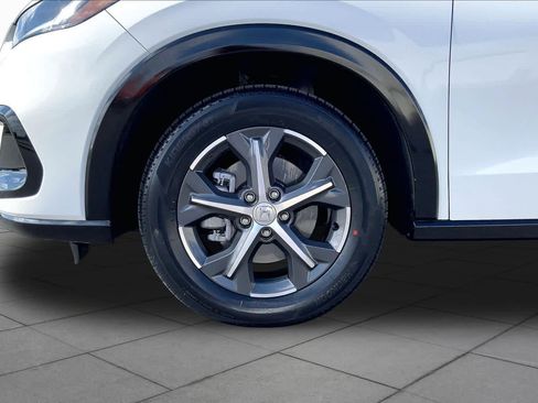 Used 2024 Honda HR-V EX-L image 10