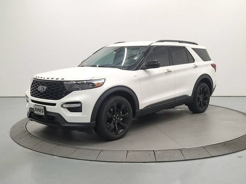 Used 2024 Ford Explorer ST-Line w/ Class IV Trailer Tow Package AWD/4WD image 4