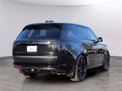 New 2026 Land Rover Range Rover SE image 7